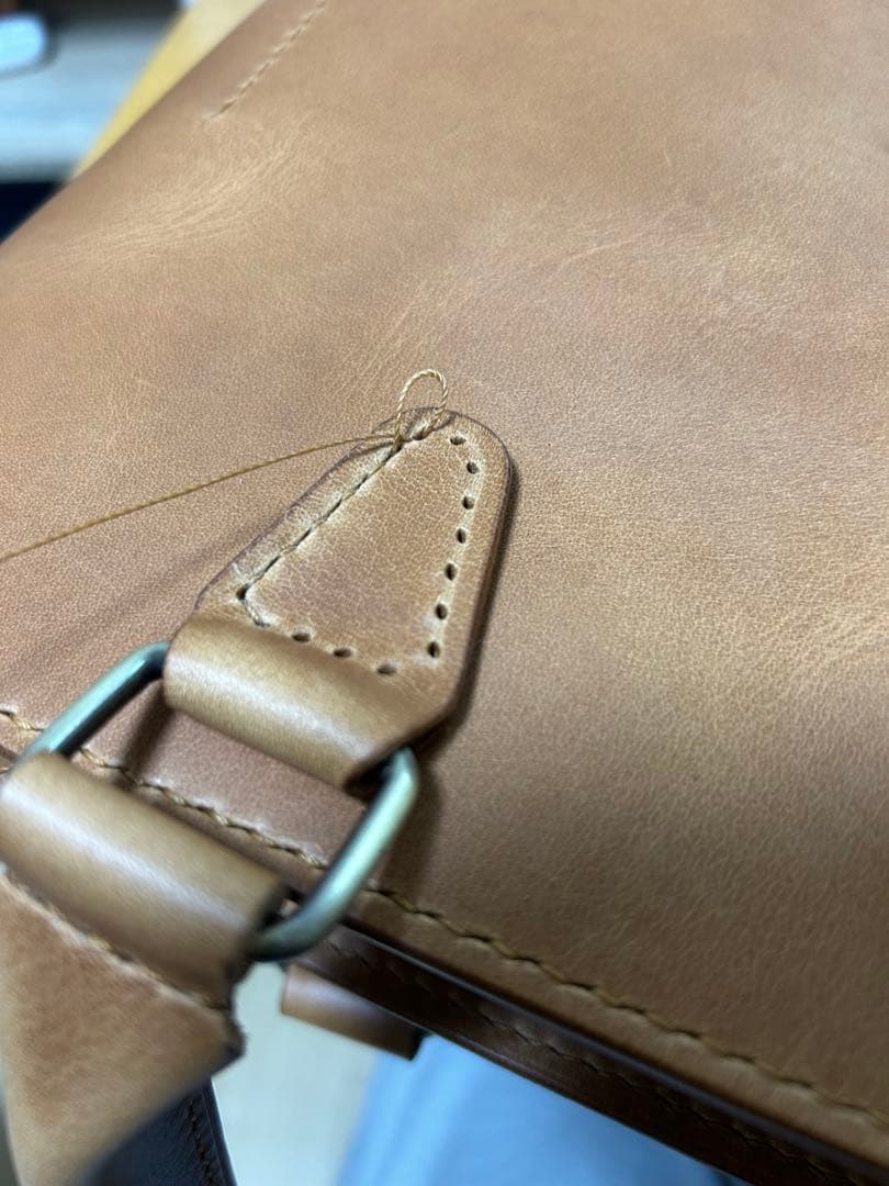 総手縫い　トートバッグ　ハンドル長め　男性にもおすすめ　フルタンニン　ヌメ革