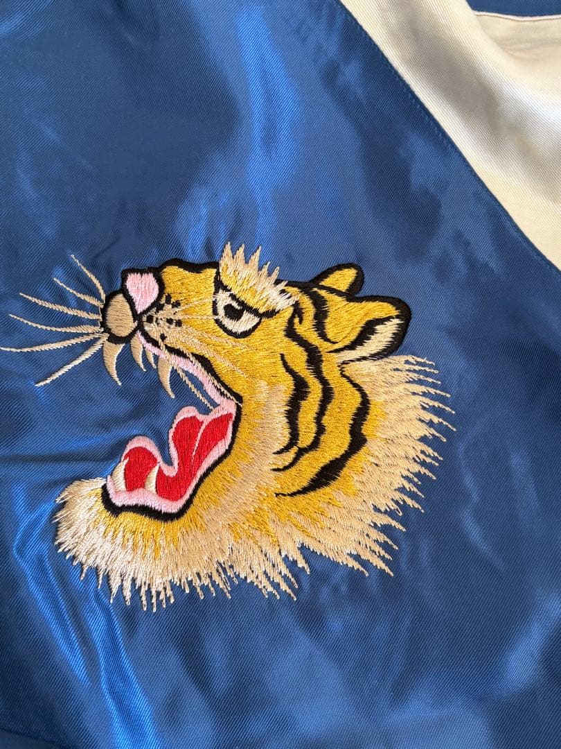 テーラー東洋　スーベニアジャケット　ホワイトタイガーxゴールドドラゴンサイズXL