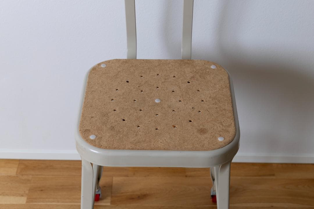 スツール LYON FACTORY STOOL Putty white