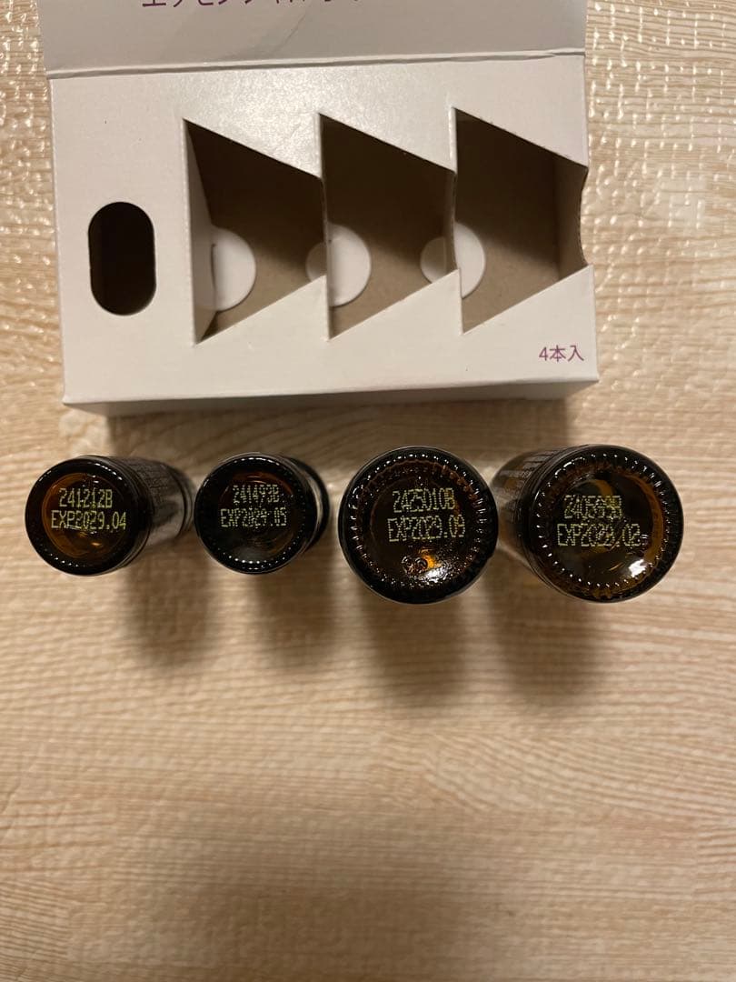 ［新品未開封・正規品］ドテラ　アロマ　オイル 4本セット フランキンセンス