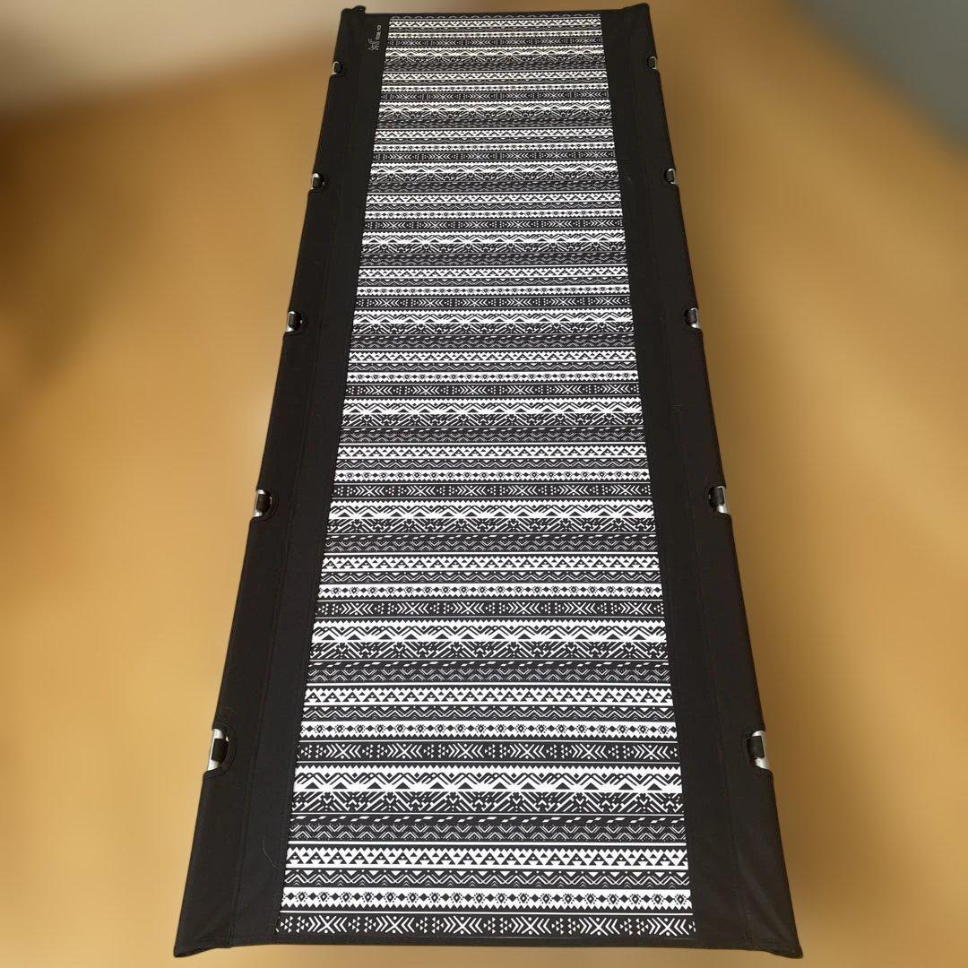 FUTURE FOX ローコット　幾何学模様　耐重量150kg