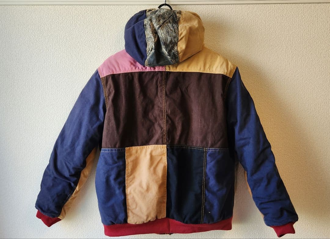 Carharttフード付きブルゾン&トートバッグ