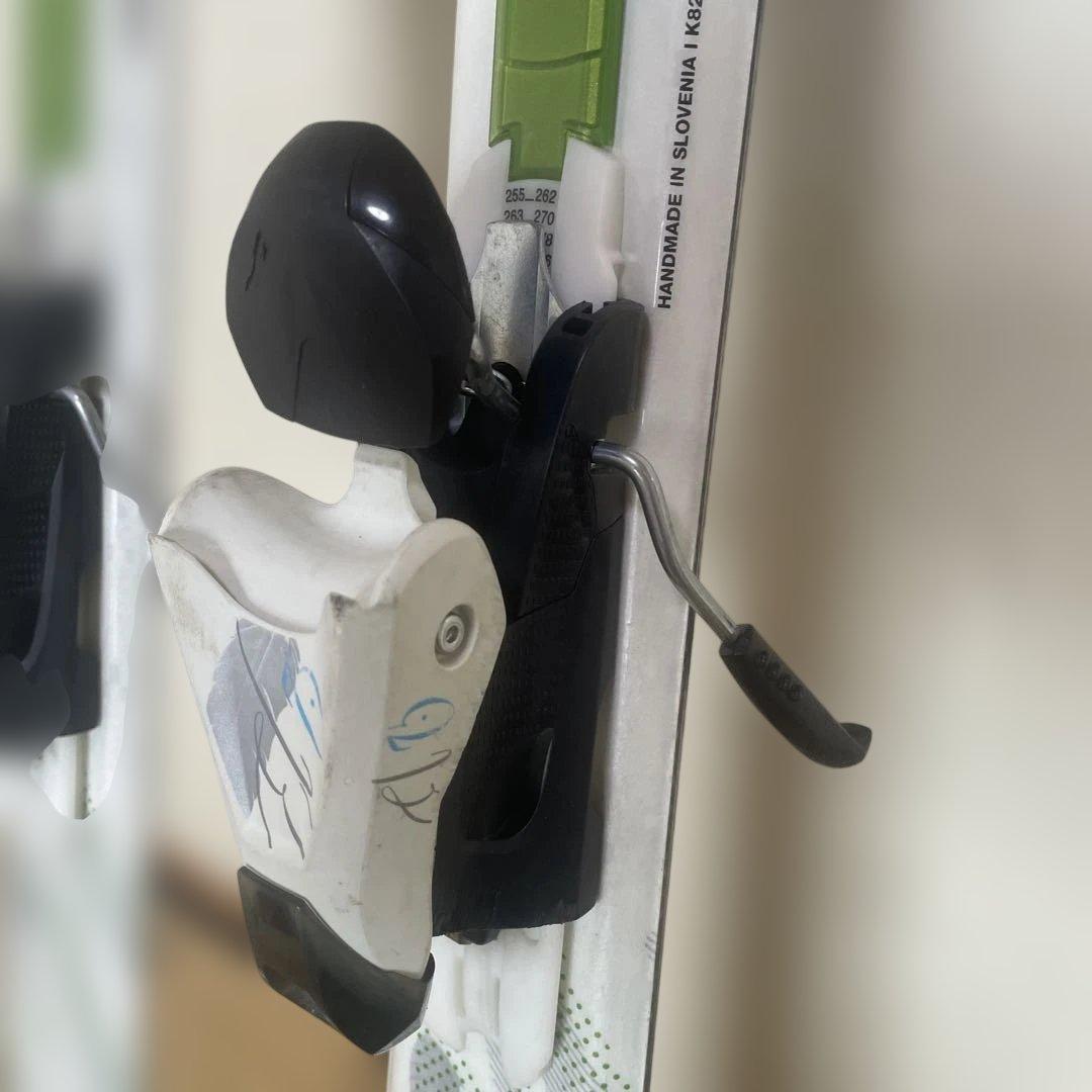 スキー板 エラン　軽量型　146センチ　グリーン ホワイト ビンディングつき