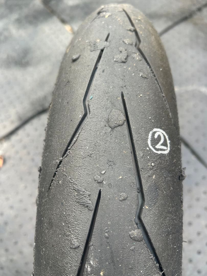 お*ー様 ピレリ　スーパーコルサ　V3 110 SC1 ②