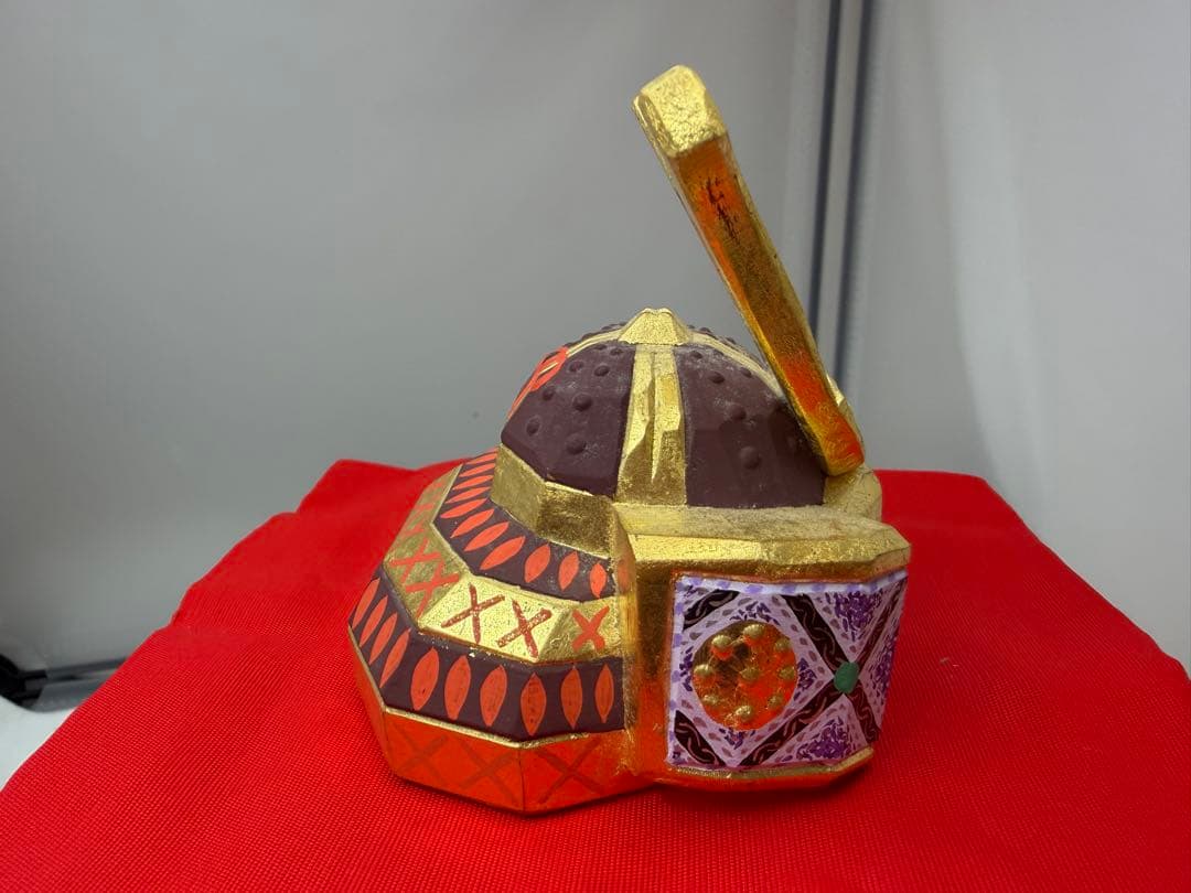 奈良一刀彫り　神泉作　兜　誠美堂