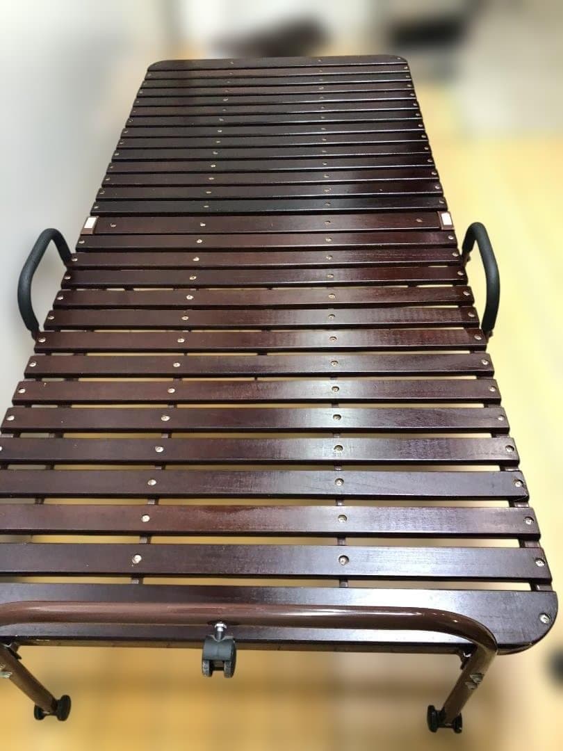 送料無料 折りたたみベッド 木製すのこ シングル相当 キャスター付 251214