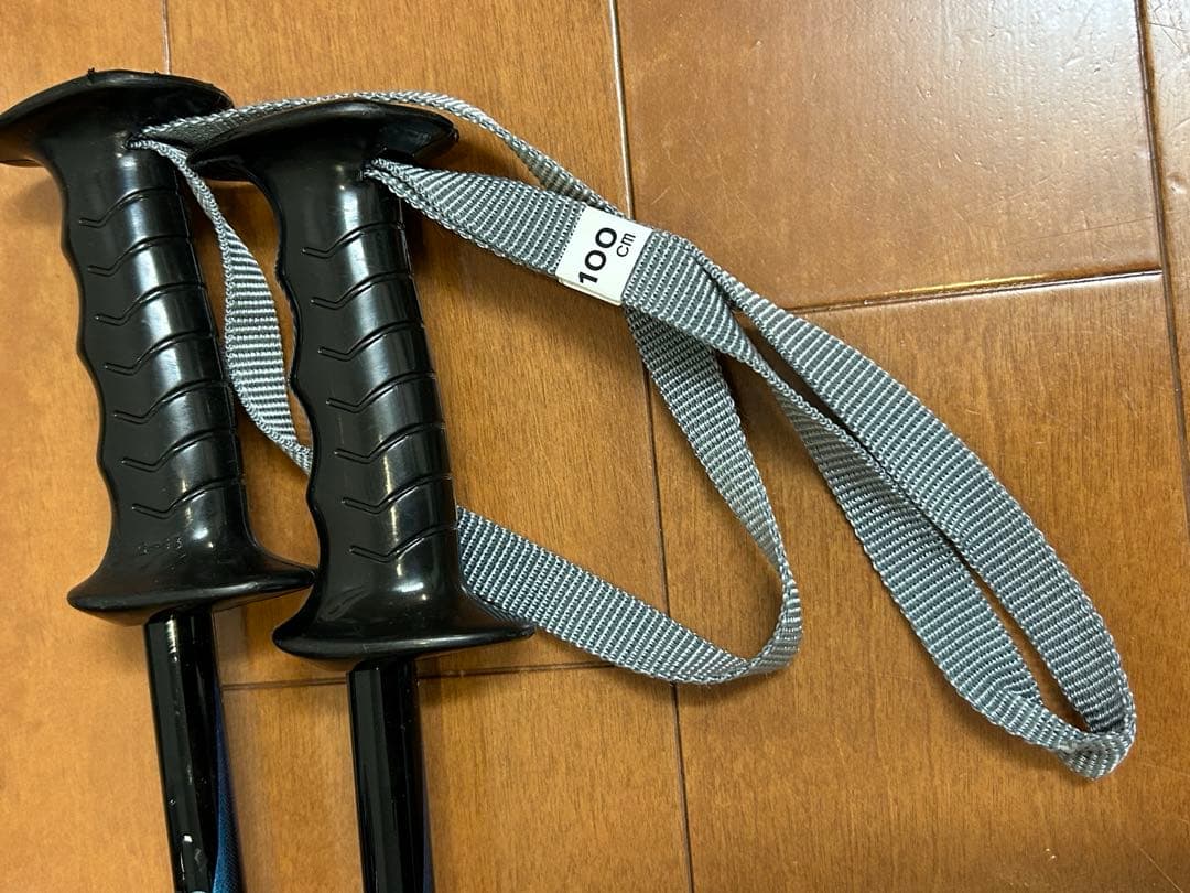 ジュニアスキーセット板130・ブーツ23.5cm・ストック100cm・ヘルメット