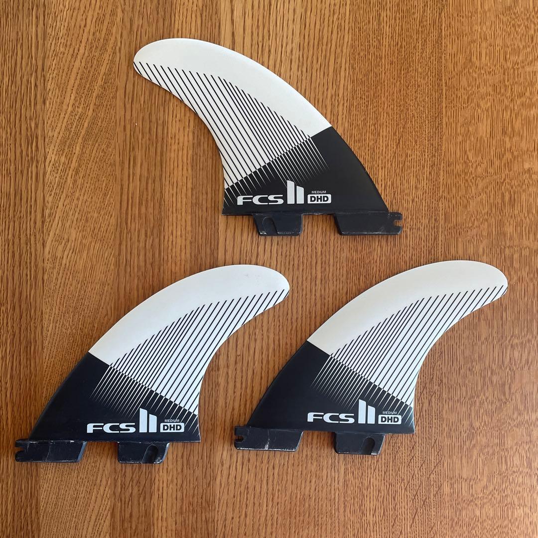 FCS II DHD サーフボードフィン 3枚セット　Mサイズ　ミディアム