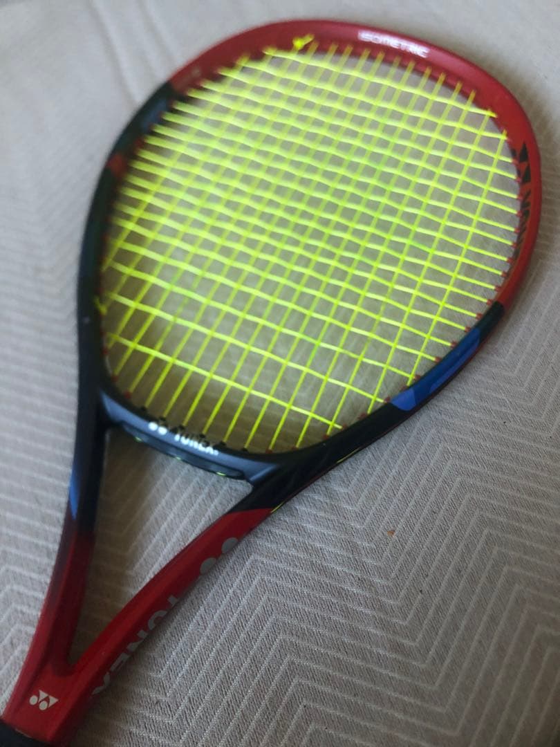 ヨネックス YONEX V CORE 100 ブイコア