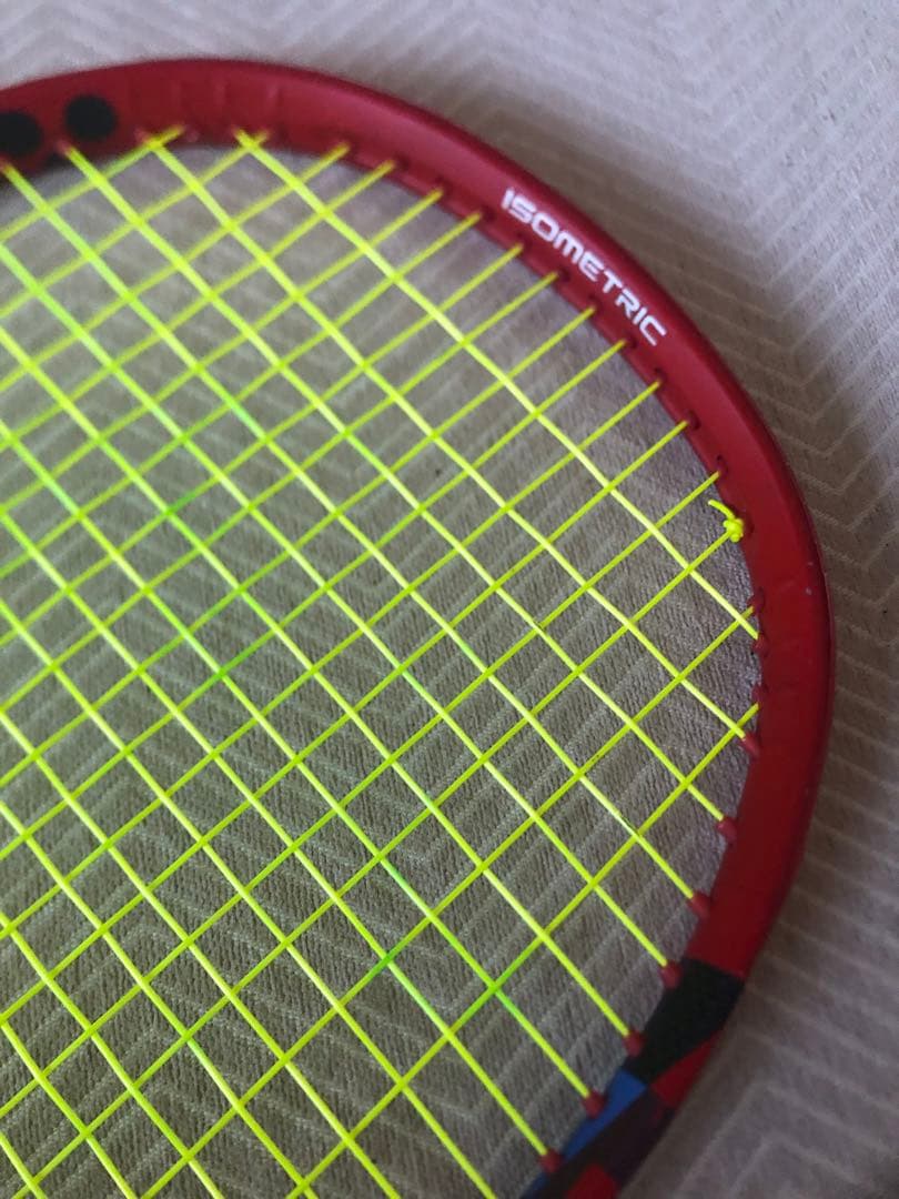 ヨネックス YONEX V CORE 100 ブイコア