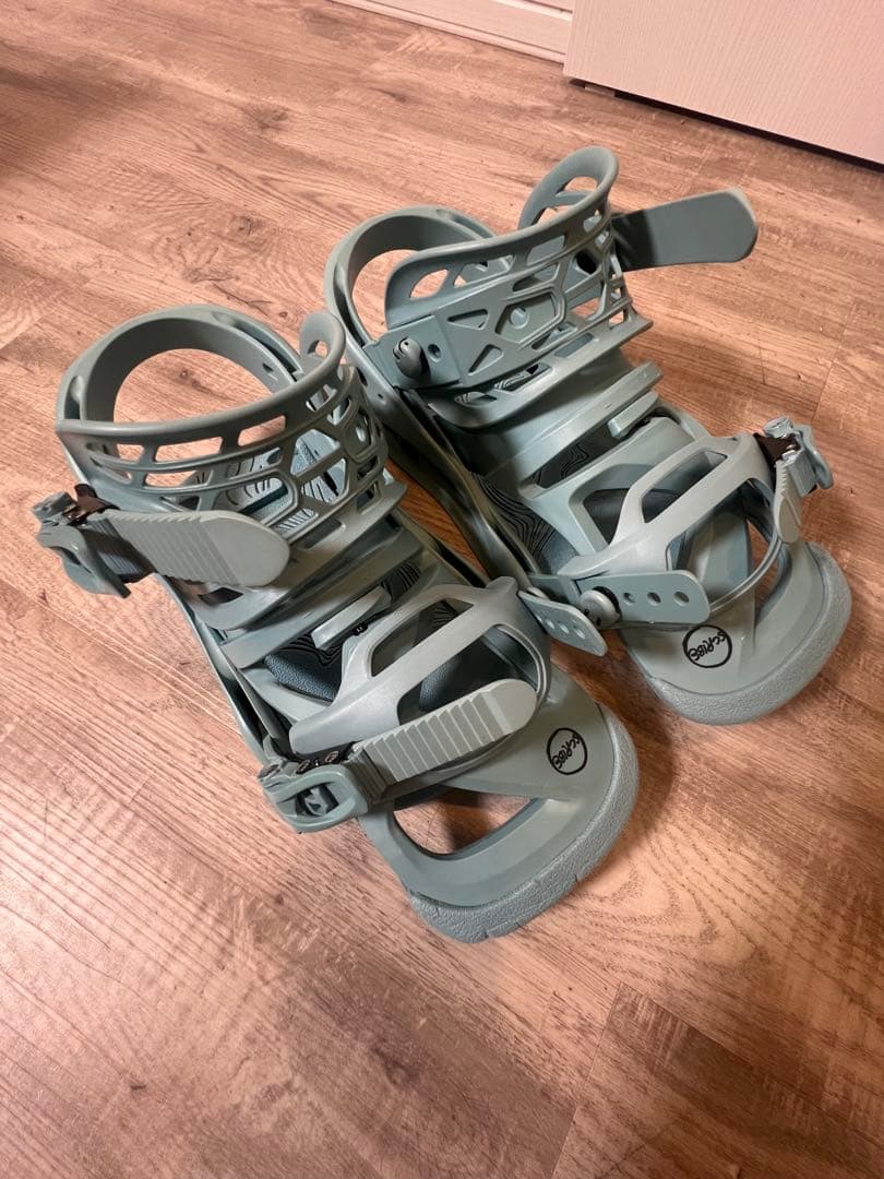 ウィメンズ Burton スクライブ Re:Flex スノーボードバインディング