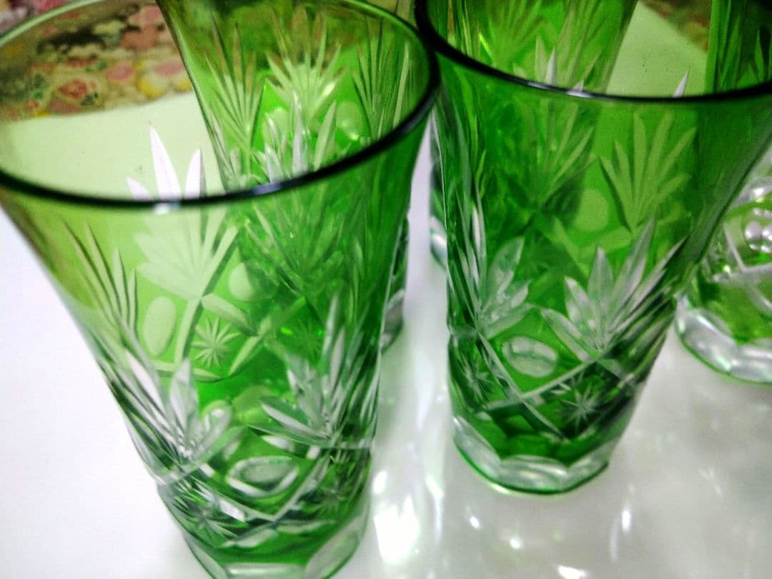 ♥オシャレな【豪華に８角切子グラス付】♥【２ステージ演出素敵な白長皿】ダブル4組