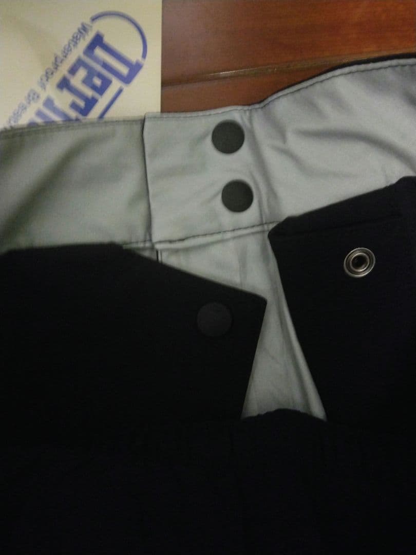 新品 OAKLEY M 上下セット　スノーシェル　スキー スノーボード ウエア