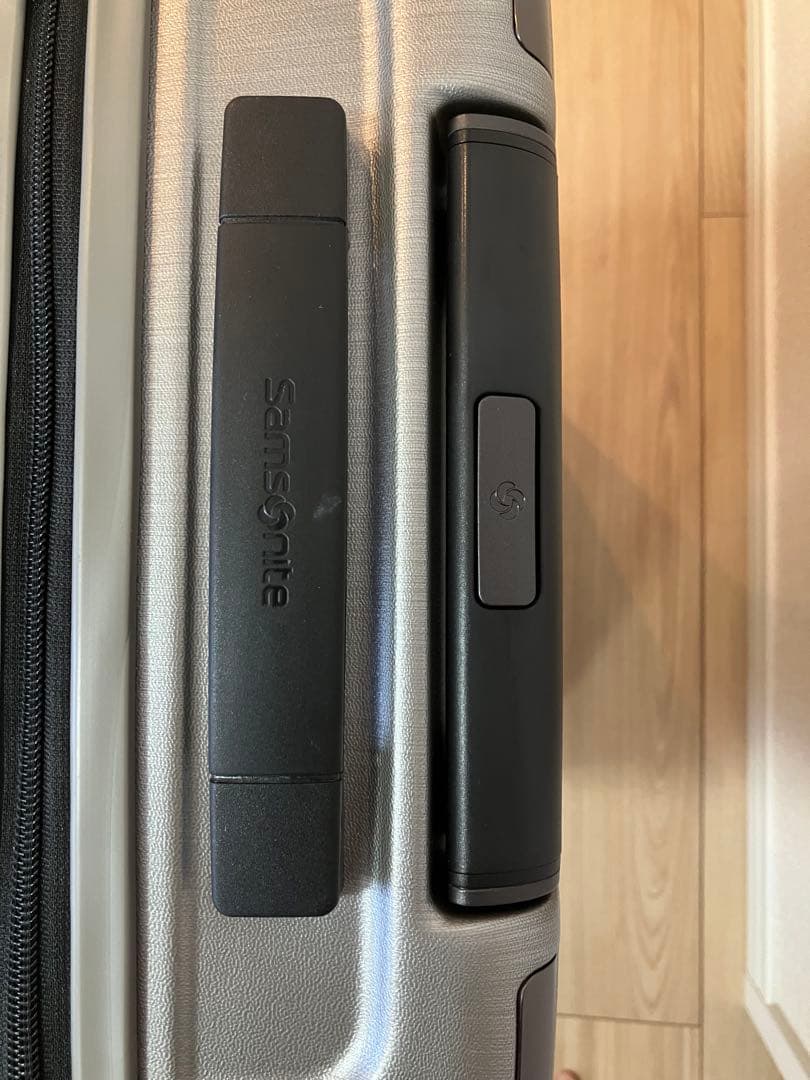 【週末限定割引中！】Samsonite EVOA キャリーケース保証書付き