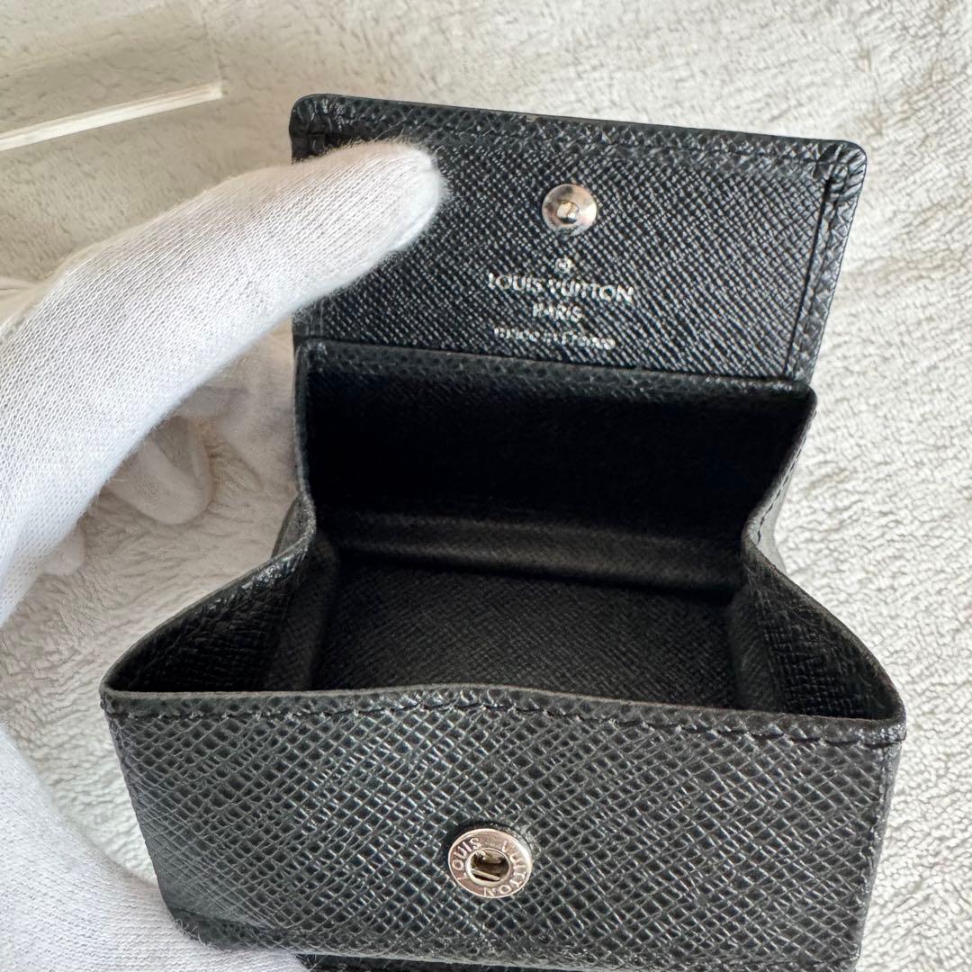 りょう様ルイ・ヴィトン タイガ　ポルトモネ・ボワット　ケース　黒