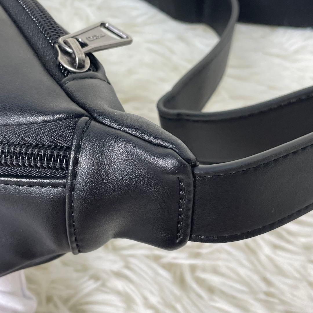 極美品 DIESEL ディーゼル ウエストポーチ ボディバッグ オーバルDロゴ