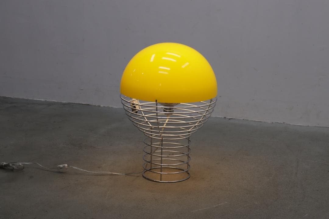 未使用 正規品 ヴェルナー パントン ワイヤーランプ 北欧 照明 イエロー