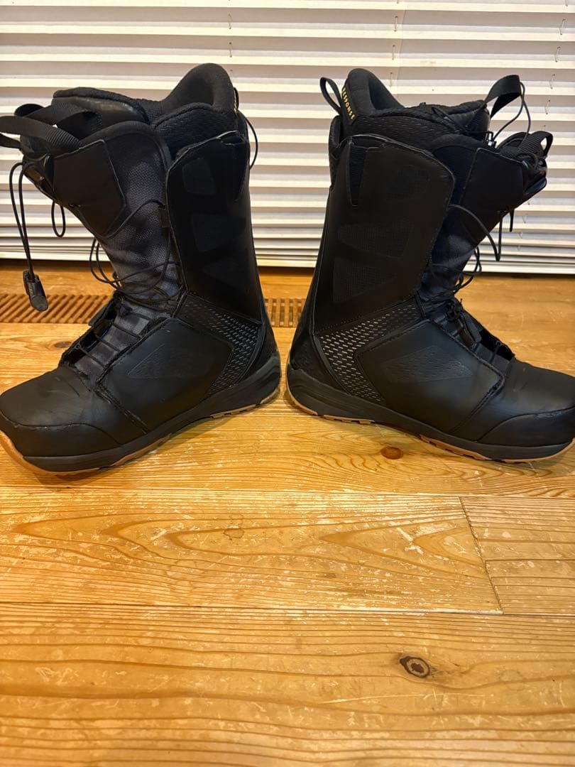 Salomon DIALOGUE wide ダイアログ ワイド 26 ブーツ