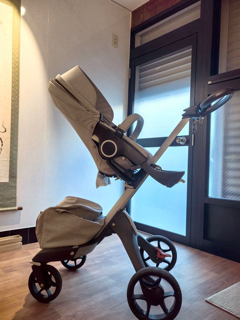 STOKKE ベビーカー グレー レインカバー、蚊帳、収納バッグ付き