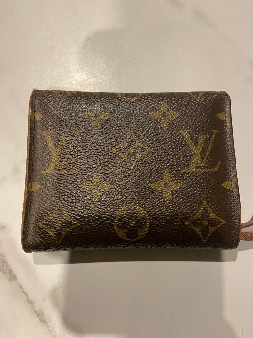 ルイヴィトン　LOUISVUITTON 財布