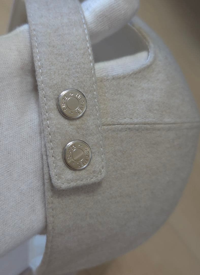 kei エルメス セレナ 58 カシミヤ レザー シルバー金具 キャップ