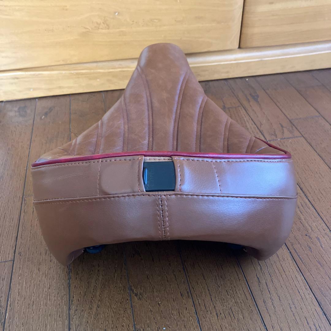 ヤマハ　xv950 BOLT コルビン　シート　本革