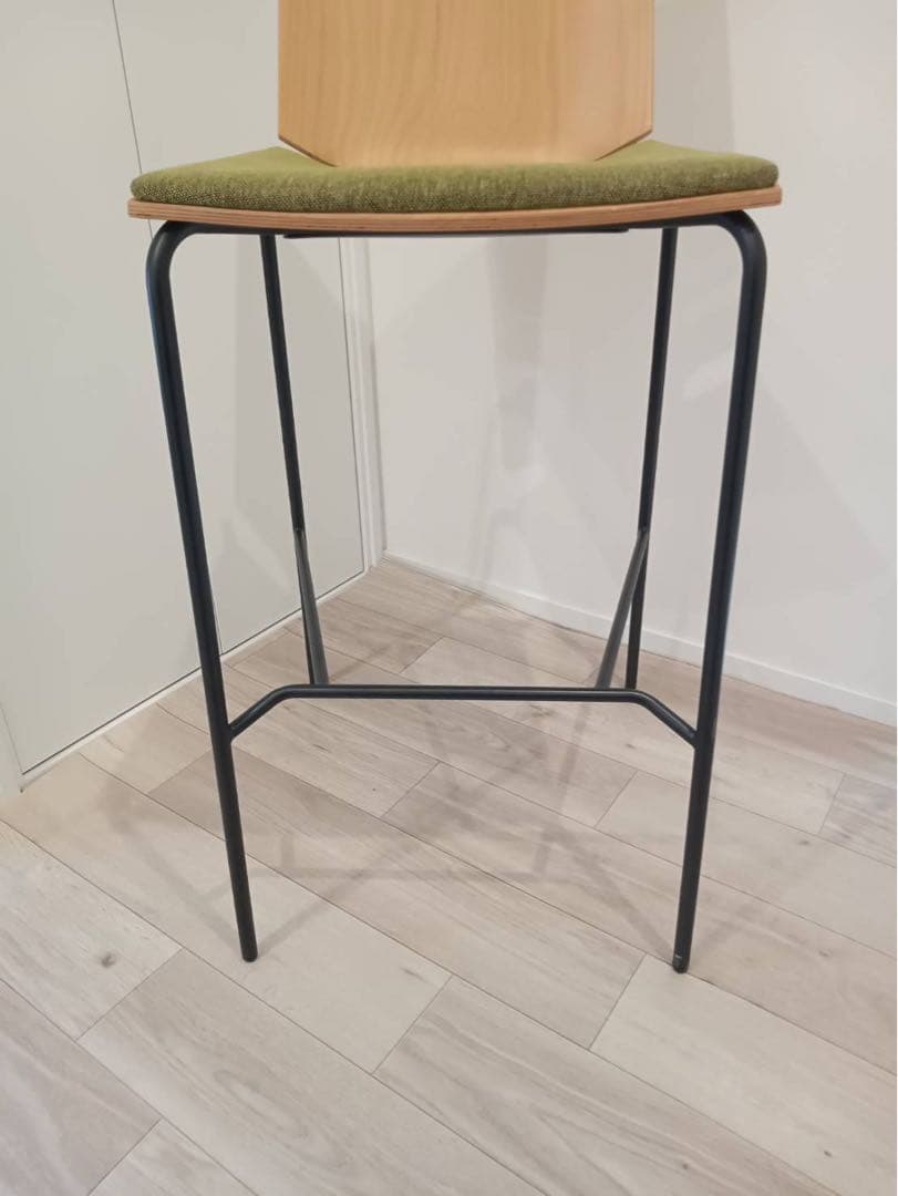 ②内田洋行/ウチダ ハイチェア ヘーゼル 背・座パッド付