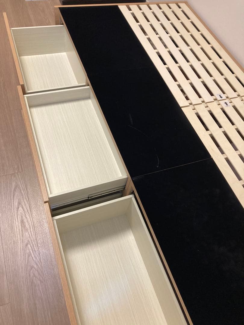 ニトリ シングルヘッドレスチェストベッドフレーム 引き出し付き