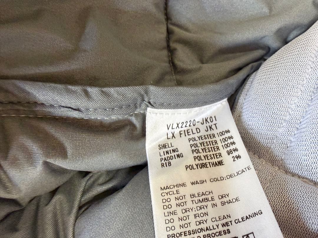 新品未使用正規品【V12/sizeXL】軽量中綿アウター　ストレッチタフタダウン