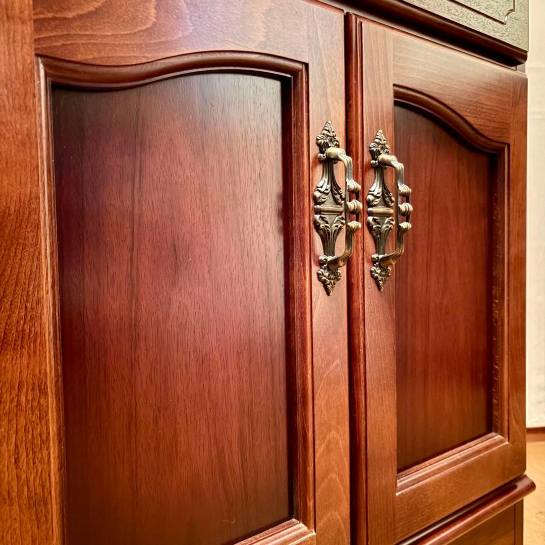 【karimoku】\"コロニアル\"キャビネットQC1905NK(2009年製)