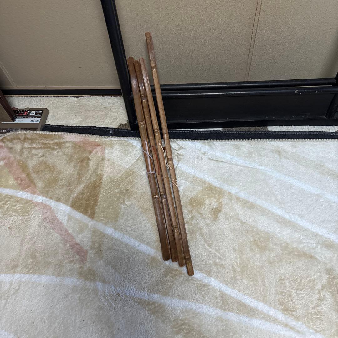 衣㤚　明治時代　年代物　 【衣紋がけ4本付き】 ぱぱらちあページ