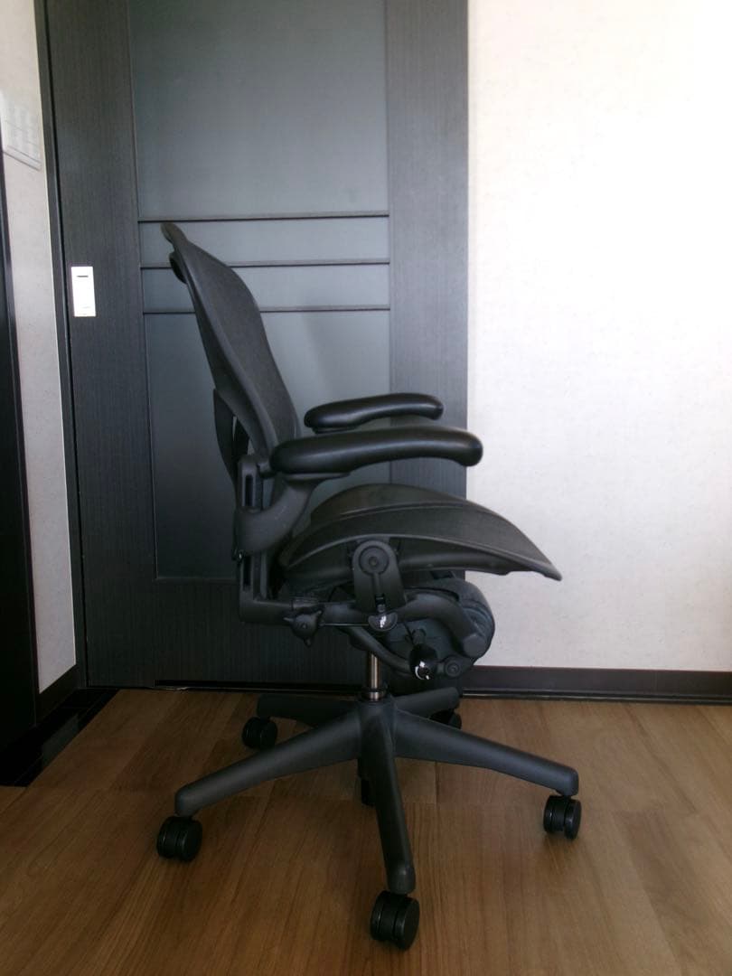 ハーマンミラー アーロンチェア クラシック フル装備 Bサイズ 送料込み