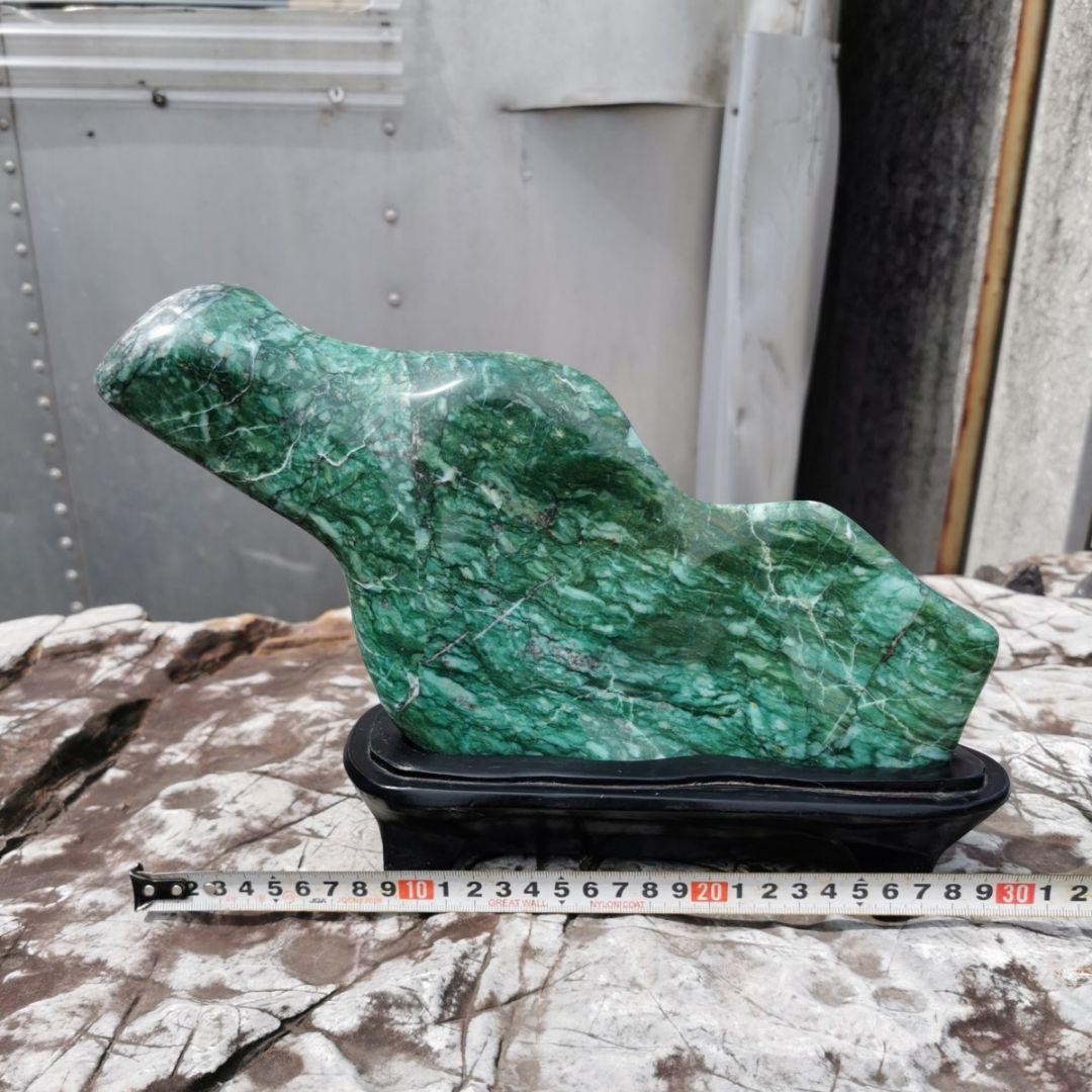 ナミビア翡翠　2  翡翠　ヒスイ　鑑賞石　石　置物　オブジェ　インテリア