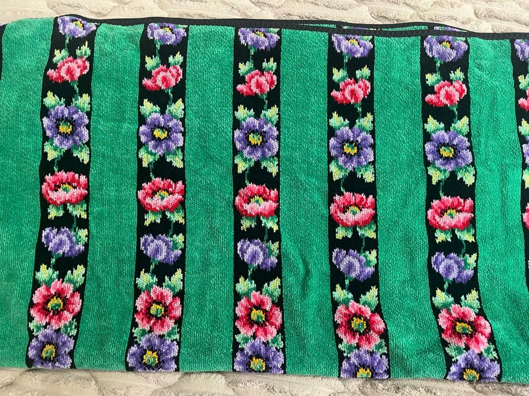 フェイラー　大判タオルとハンカチ2枚セット