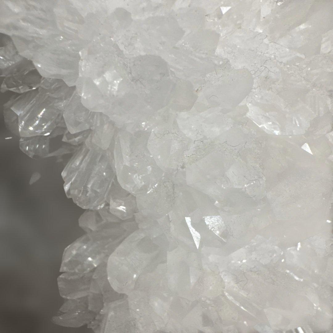 水晶 クラスター 大 台座付き