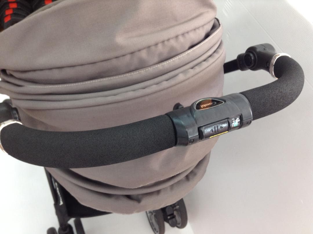 combi コンビ アンブレッタ 4キャス エッグショック 水洗い洗浄済み