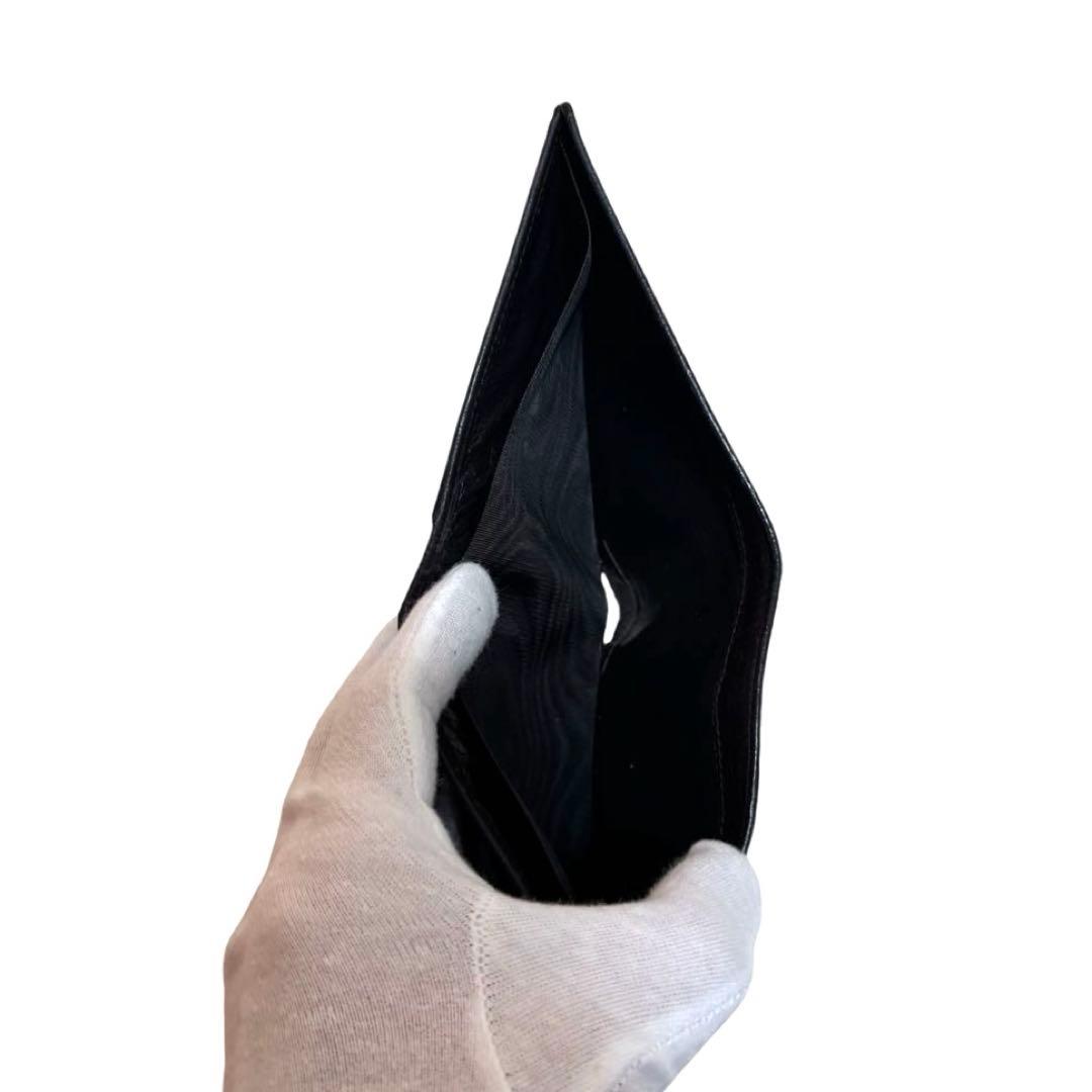 人気　グッチ　折り財布　ベージュ　GG柄　フラップ　PVC