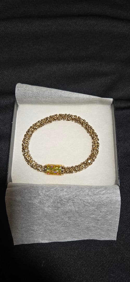 アンミカ　NEZCA ゴールドブレスレット