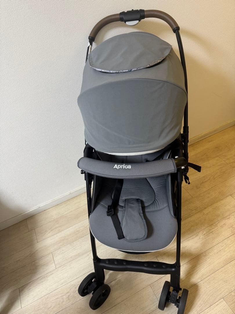 マーニ　美品Aprica カルーンエアー AD アニマルグレー