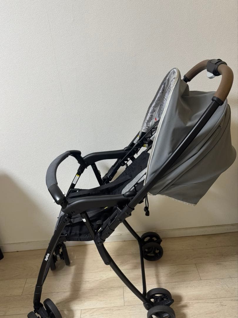 マーニ　美品Aprica カルーンエアー AD アニマルグレー