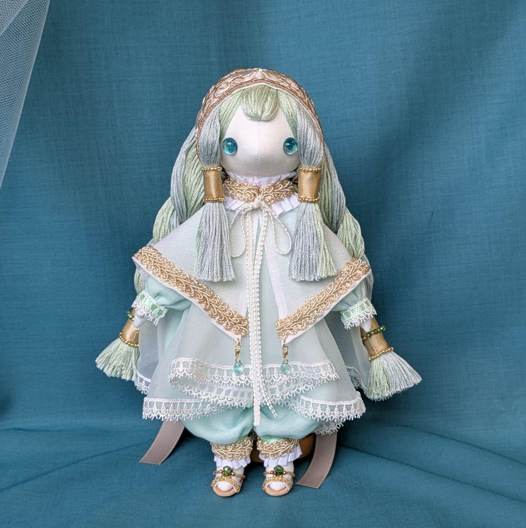 煌めく水の瞳の子　アートドール　ハンドメイドドール