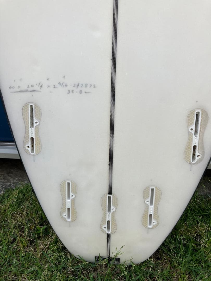 サーフボード JS BLACK BOX 3 6’0” 33.8L