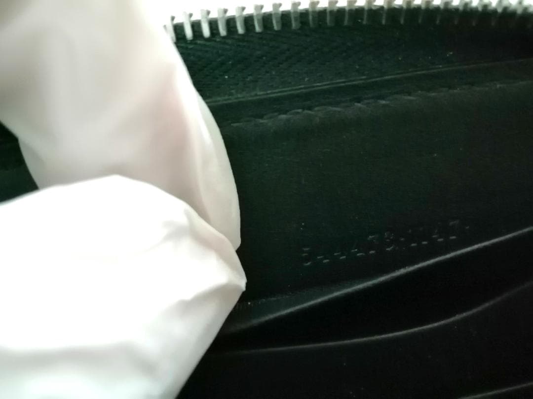 グッチ マイクロシマ GG柄 ラウンドジップ 長財布 型押し レザー ブラック