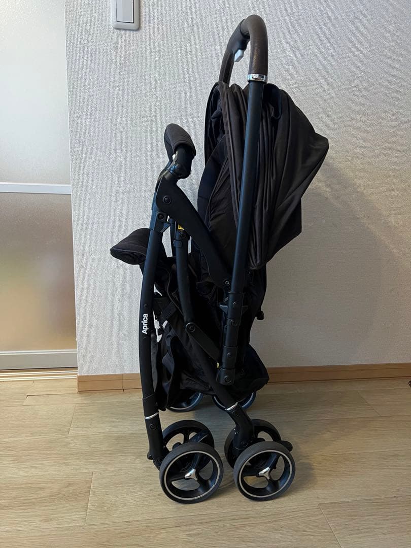 Aprica アップリカ ラクーナクッションフリー AB 2022年