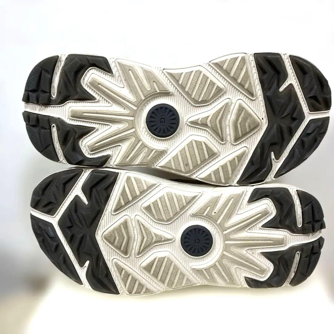 ASKIM 様　極美品⭐️UGG グレー /ベージュ 厚底スニーカー23.5cm