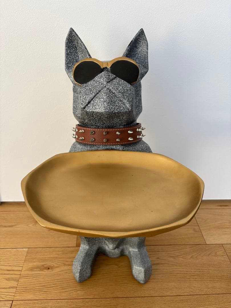 【美品】犬型トレイ付き置物 ドッグ サングラス ベルト 首輪 鍵置き オブジェ
