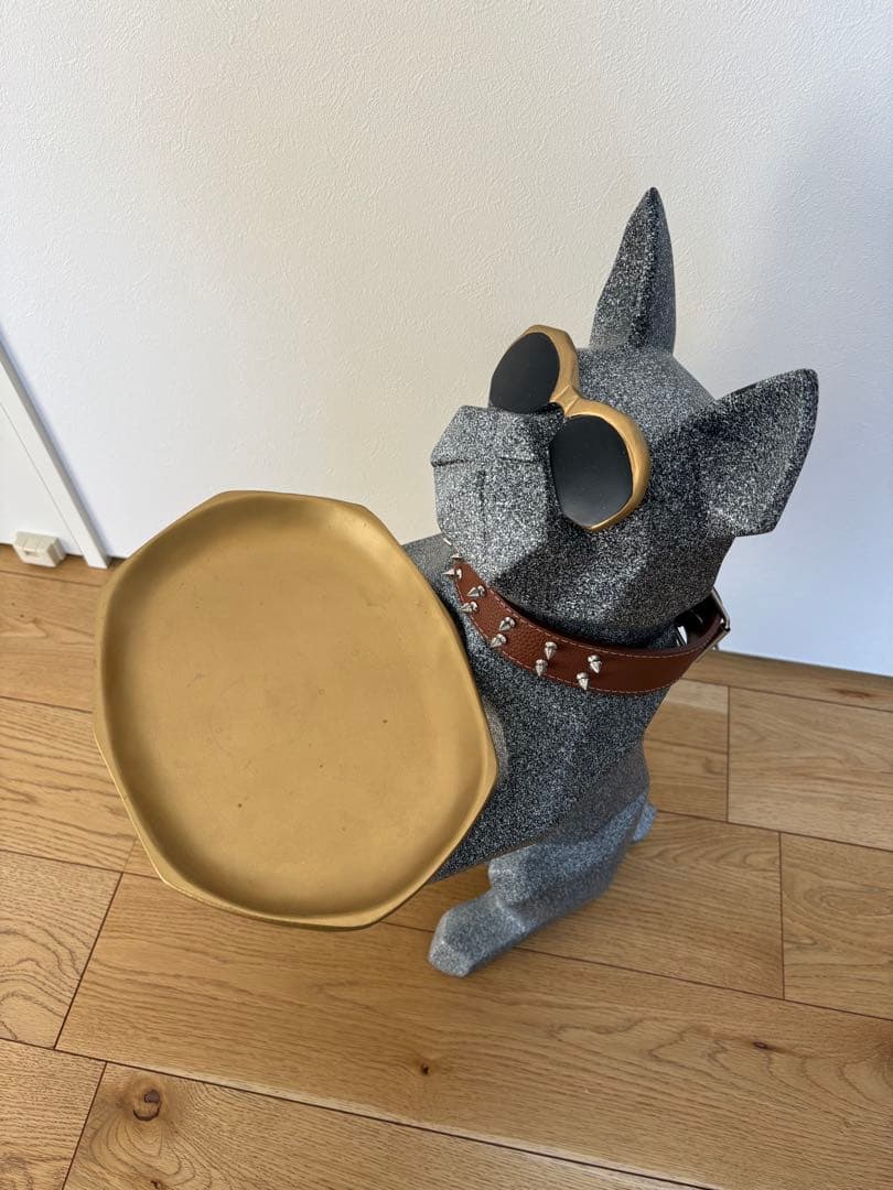 【美品】犬型トレイ付き置物 ドッグ サングラス ベルト 首輪 鍵置き オブジェ