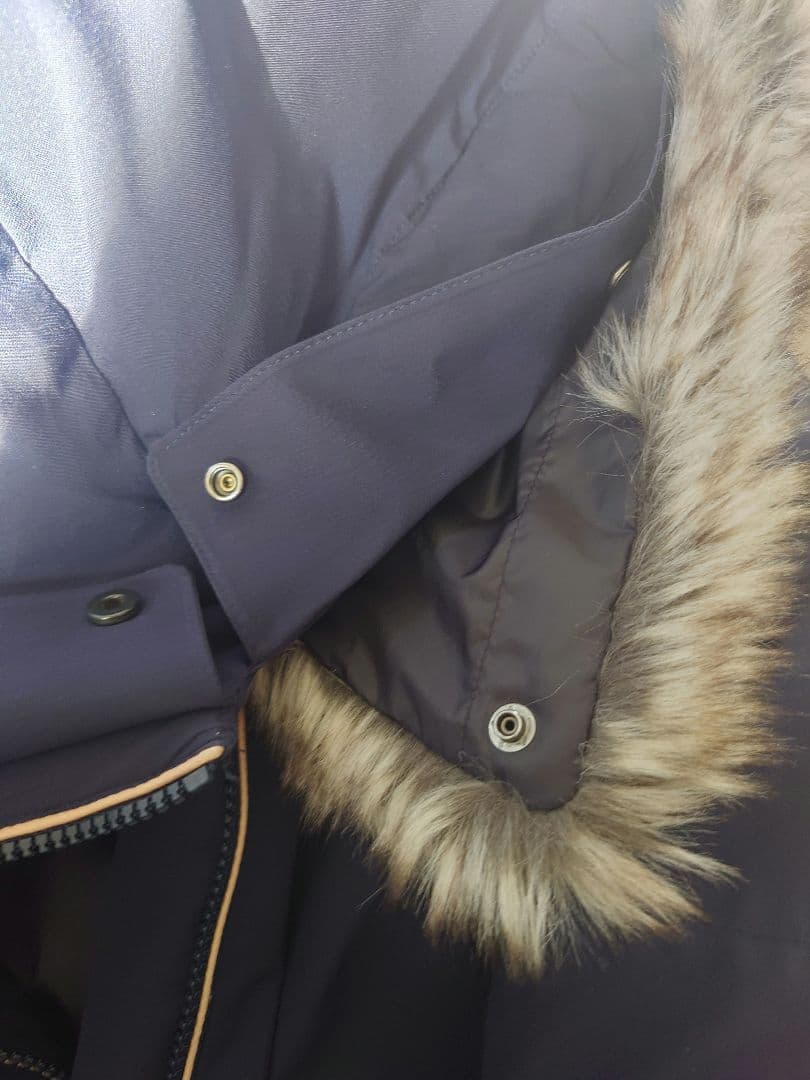 AIGLE　シームレスダウンジャケット