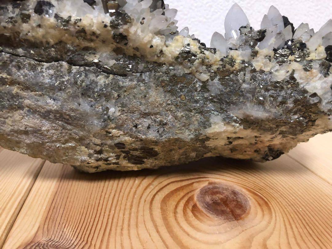 石　結晶　水晶クラスター