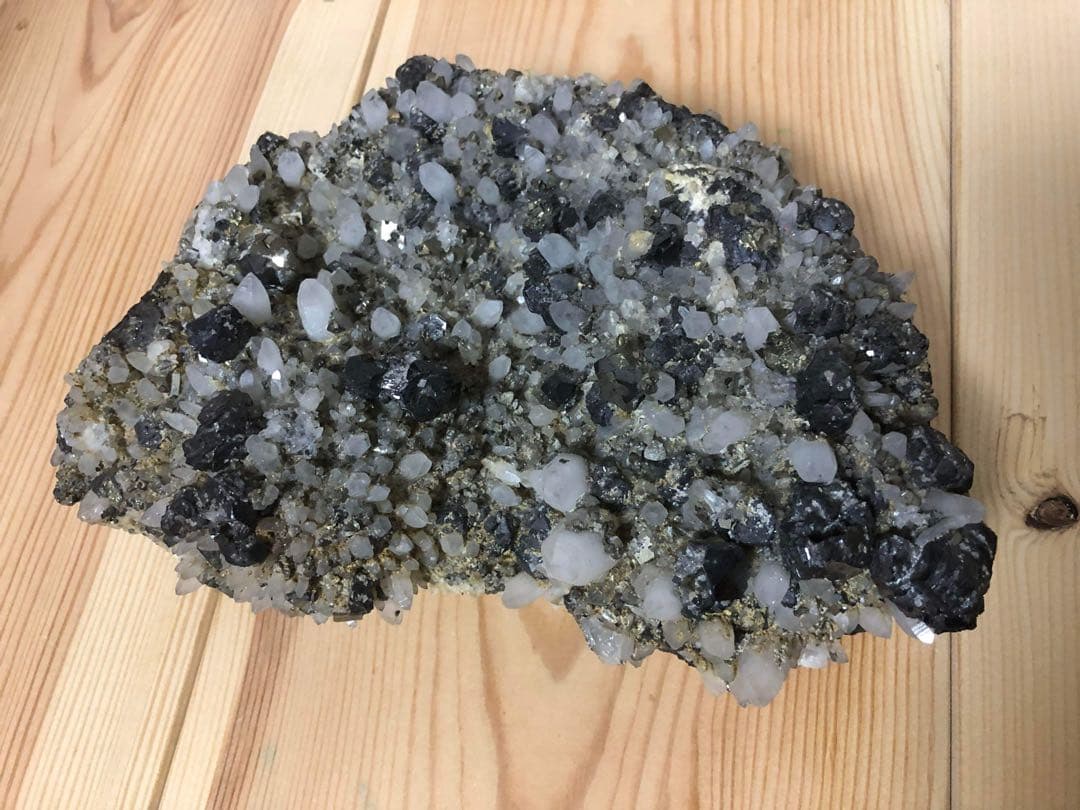 石　結晶　水晶クラスター